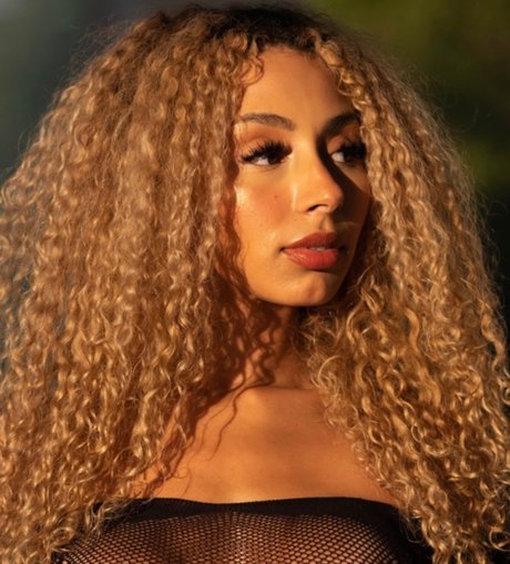 Naken läckt OnlyFans-bild av Mia Sorety