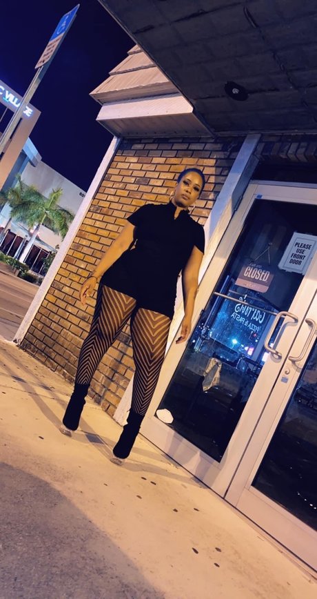Nagie wyciekłe zdjęcie OnlyFans od Mia Da Great