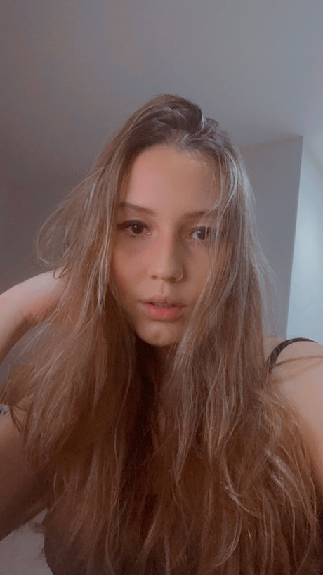 Naken läckt OnlyFans-bild av Mariana Gm