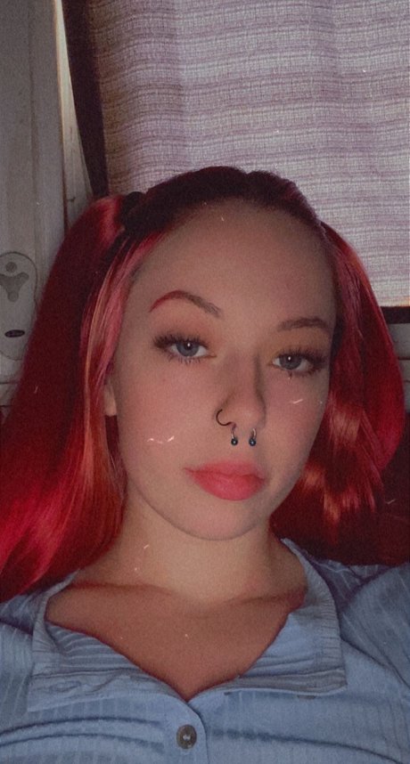 Naken läckt OnlyFans-bild av Goddess Alice