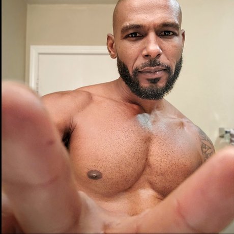 Обнаженная фотография утечки OnlyFans от Model Rede