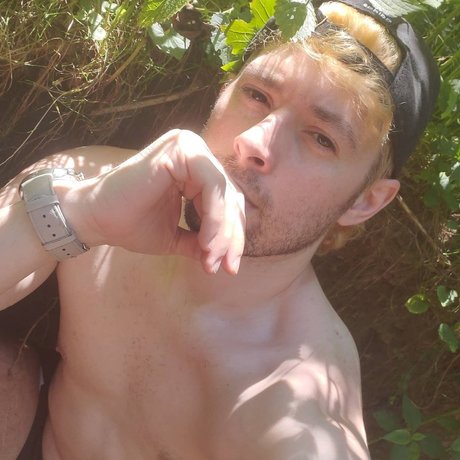 Foto di nudo di fuga di OnlyFans di Mmandrew