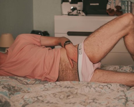 Naken läckt OnlyFans-bild av Mk11 Studio