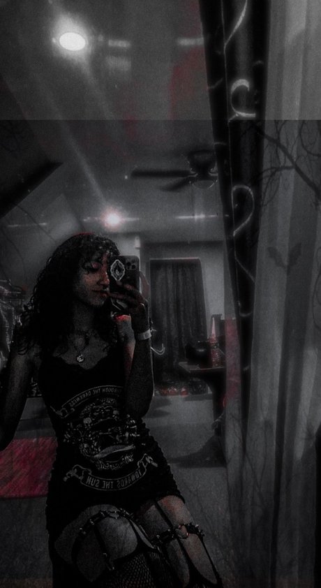 Foto desnuda filtrada de OnlyFans de Little Em