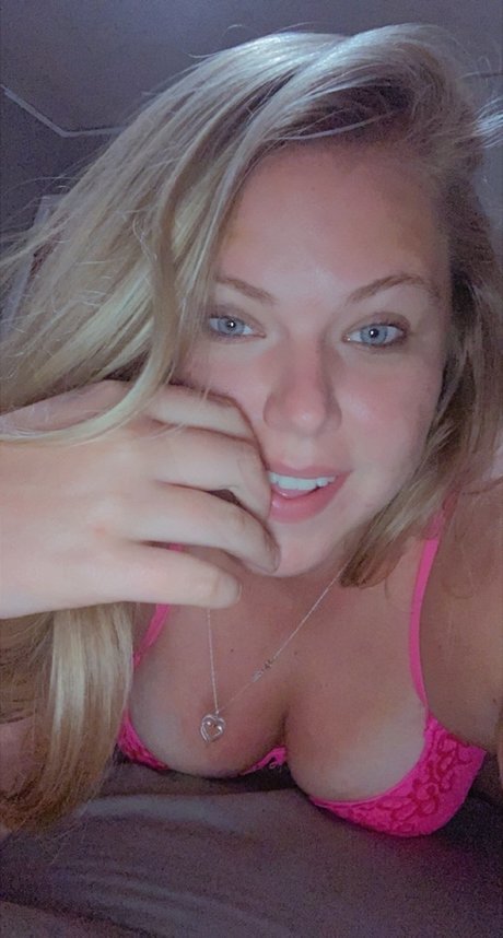 Alaston vuotanut OnlyFans-kuva Miss D