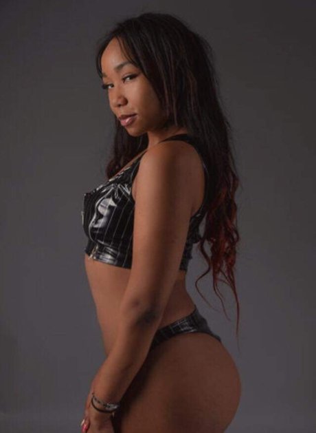 Misssfoxdoll