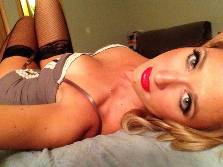 Foto desnuda filtrada de OnlyFans de Raebae