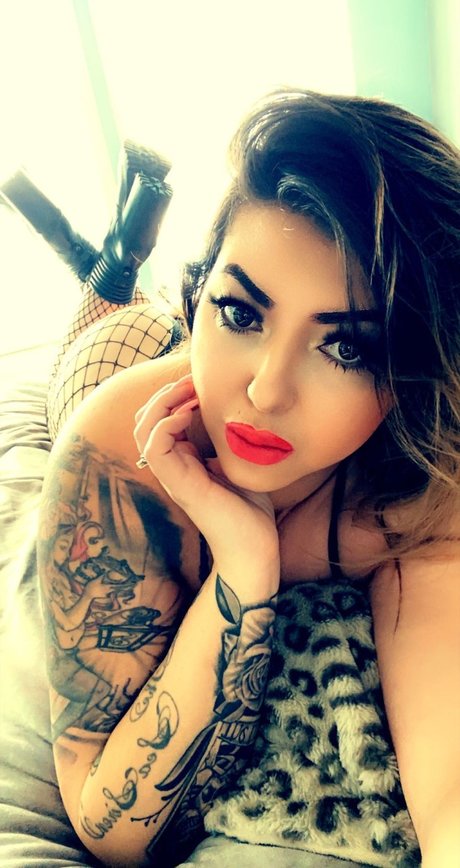Обнаженная фотография утечки OnlyFans от Lola 