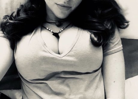 Nagie wyciekłe zdjęcie OnlyFans od Vixie