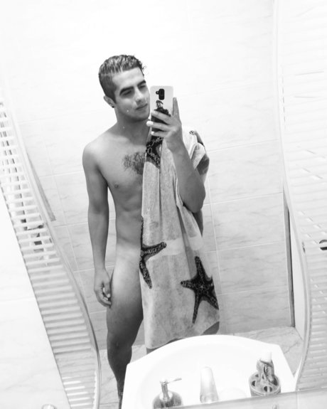 Naken läckt OnlyFans-bild av Nicko 