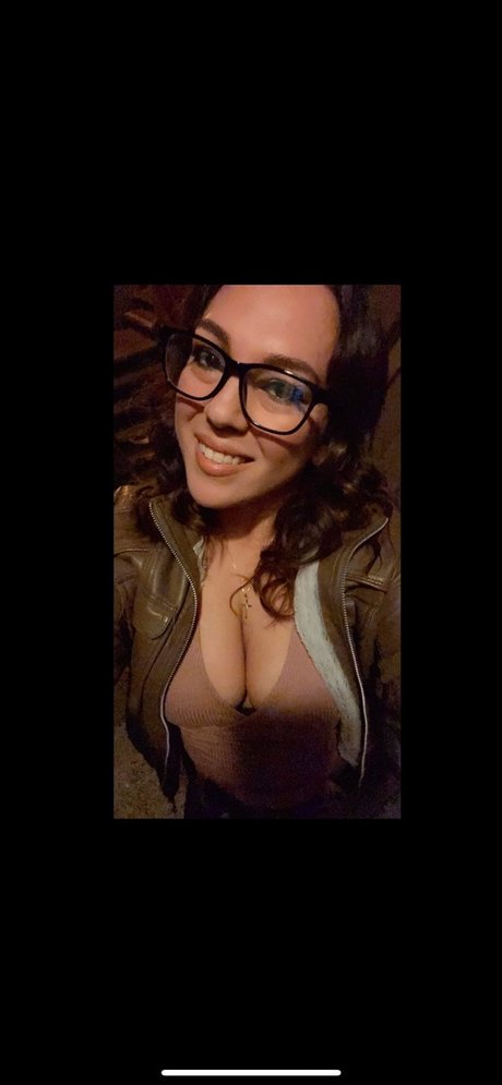 Naken läckt OnlyFans-bild av Nadine White