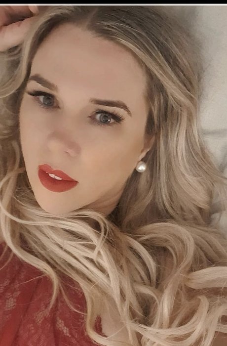 Nahá fotka uniklých OnlyFans od Mysterymilf Downunder 