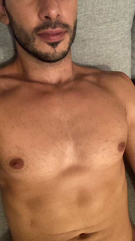 Naken läckt OnlyFans-bild av Muscle Big Boy 