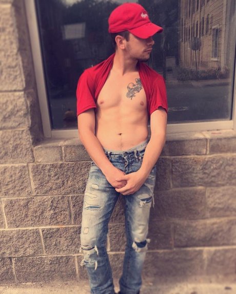 Naakte gelekte OnlyFans-foto van Papi