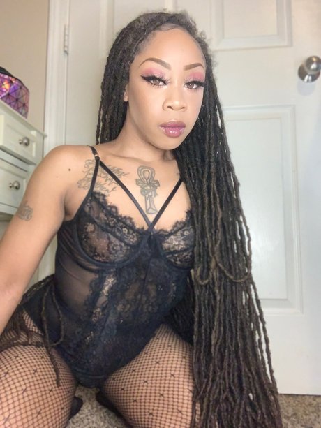 Foto nua vazada do OnlyFans de G T L T F