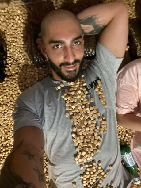 Alasti lekkinud OnlyFans-i pilt Papichulo1