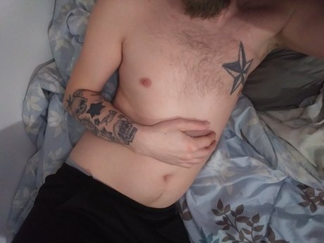 Nøgent lækket OnlyFans-billede af Andrew Cox