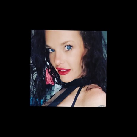 Nagie wyciekłe zdjęcie OnlyFans od Mrs Salty