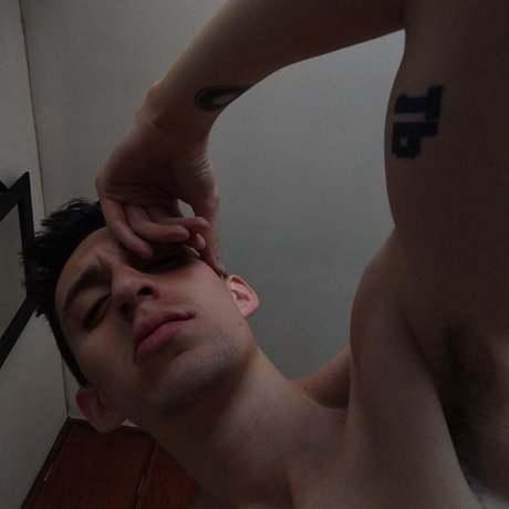 Nagie wyciekłe zdjęcie OnlyFans od Mrcasti110