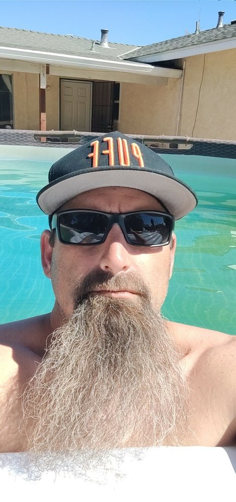 Naken lekkede OnlyFans-bilde av Mrgrimm81