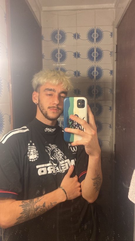 Обнаженная фотография утечки OnlyFans от Nik11