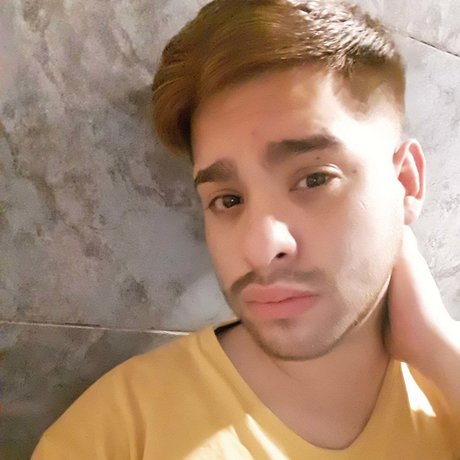 Alaston vuotanut OnlyFans-kuva Nicolas