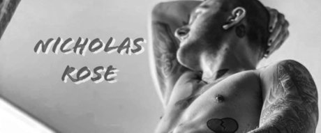 Naakte gelekte OnlyFans-foto van Nicholas Rose 