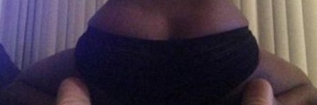 Nahá fotka uniklých OnlyFans od Adifferentbreed