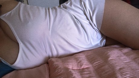 Nøgent lækket OnlyFans-billede af Nee