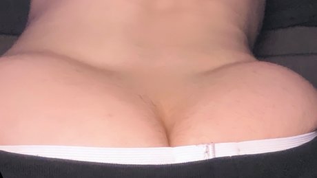Обнаженная фотография утечки OnlyFans от Leo 