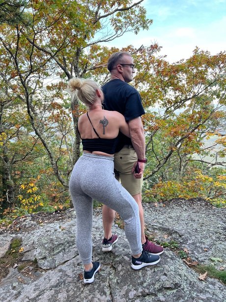 Alaston vuotanut OnlyFans-kuva Talulah Ampamp Jake Vip