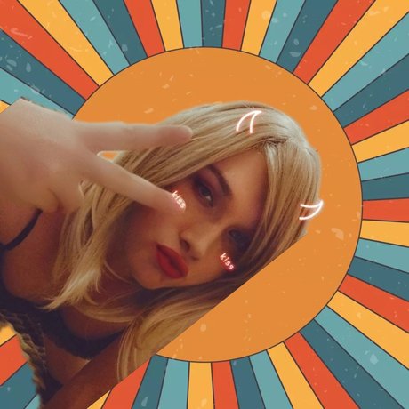 Naken lekkede OnlyFans-bilde av  Couple Natalie  Ada 