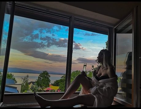 Naken läckt OnlyFans-bild av Natalyi