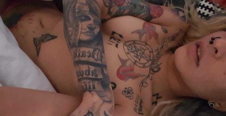 Naakte gelekte OnlyFans-foto van Nanitakohakuexplicitalbum