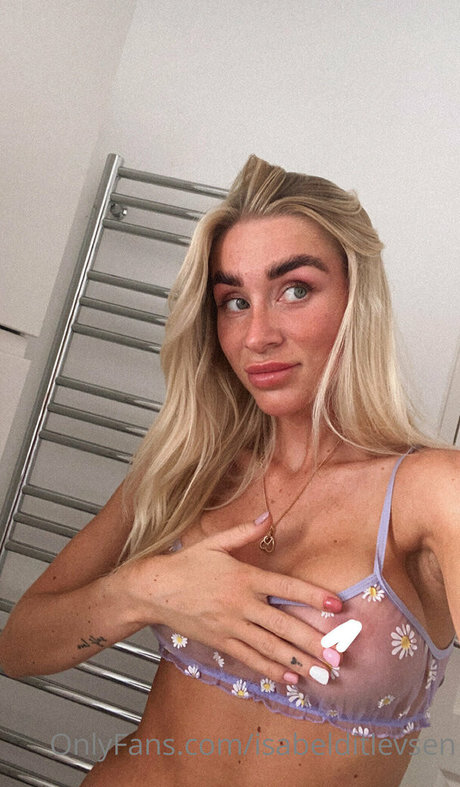 Nahá fotka uniklých OnlyFans od Isabelditlevsen