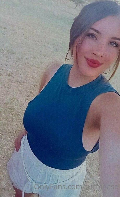 Naken lekkede OnlyFans-bilde av Tuchinase