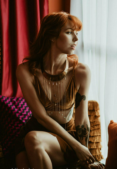 Обнаженная фотография утечки OnlyFans от Missnouveaux