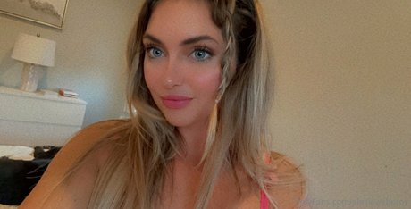 Naken lekkede OnlyFans-bilde av Lexxyjordan