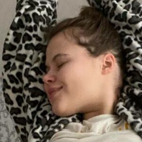 Nahá fotka uniklých OnlyFans od Oksi333