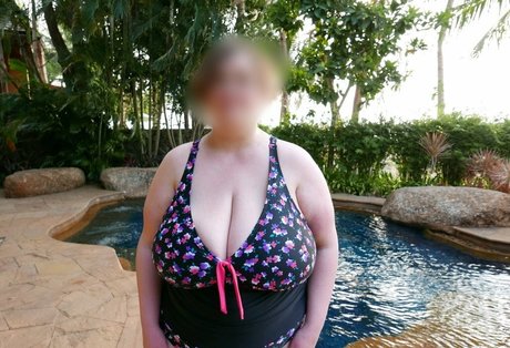 Naken läckt OnlyFans-bild av Beatrice