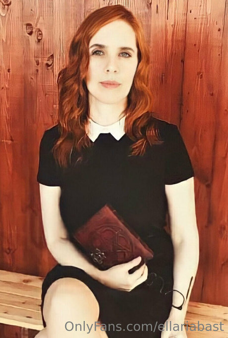 Nahá fotka uniklých OnlyFans od Ellariabast