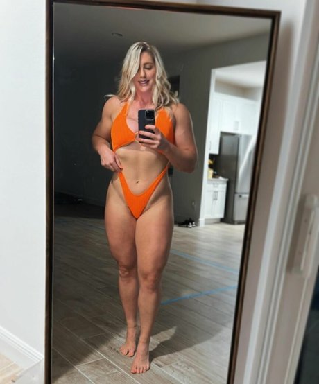 Dr Colette Larsen