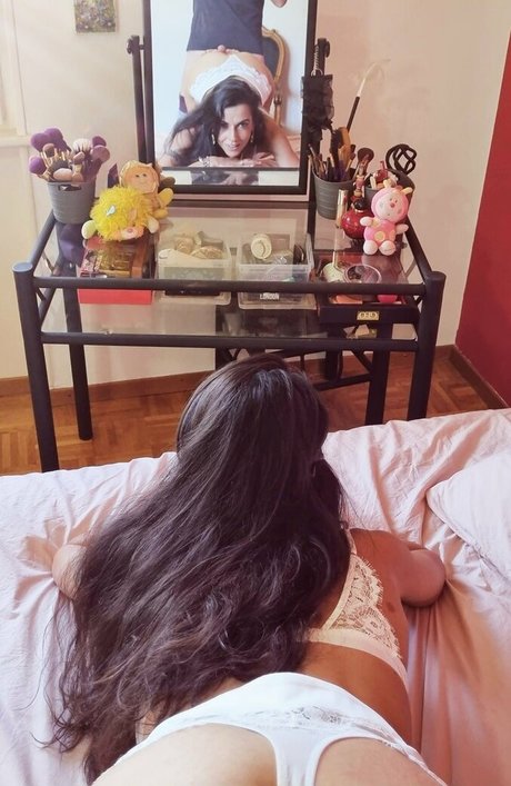 Loucharmellefree OnlyFans泄露裸照