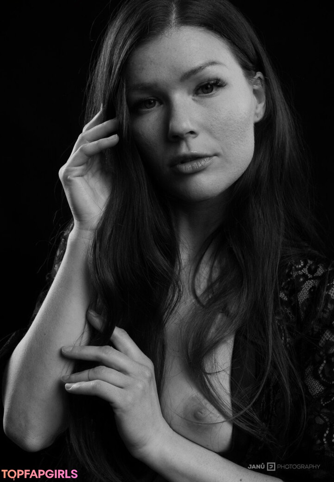 Naken lekkede OnlyFans-bilde av Mia Sollis #1057