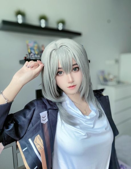 Arisa Cosplay