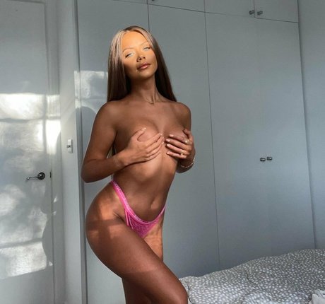 Natalia Zoppa OnlyFansリークヌード写真
