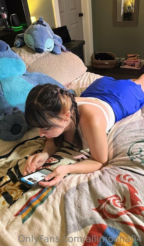 Nahá fotka uniklých OnlyFans od Allimoona04