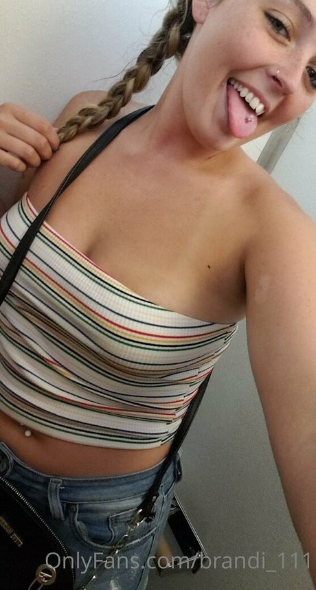 Naken läckt OnlyFans-bild av Brandi111