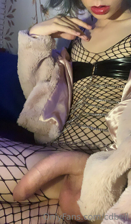 Alaston vuotanut OnlyFans-kuva Cdbell