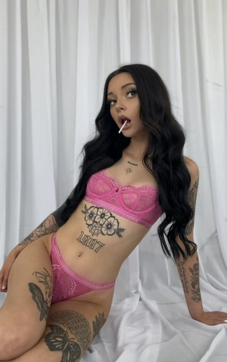 Nagie wyciekłe zdjęcie OnlyFans od Amelciasiri